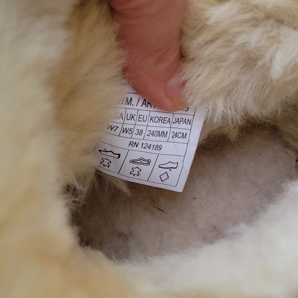 Sherpa Shearling Wool Lining Genuine Suede Ankle Booties Tan Contrast Fur Sz.7